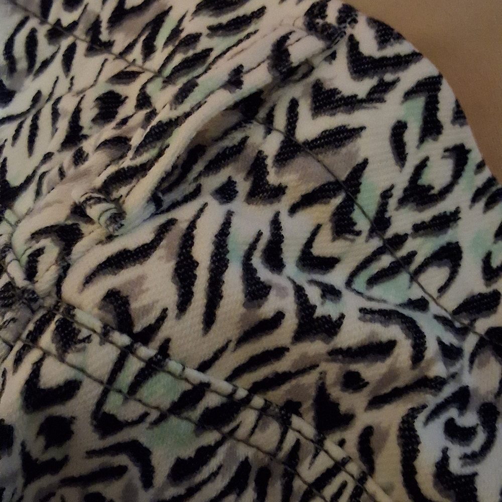 Faded Glory animal print jeggings with backpackers and belt loops 2X - B11,MR - Picture 4 of 4